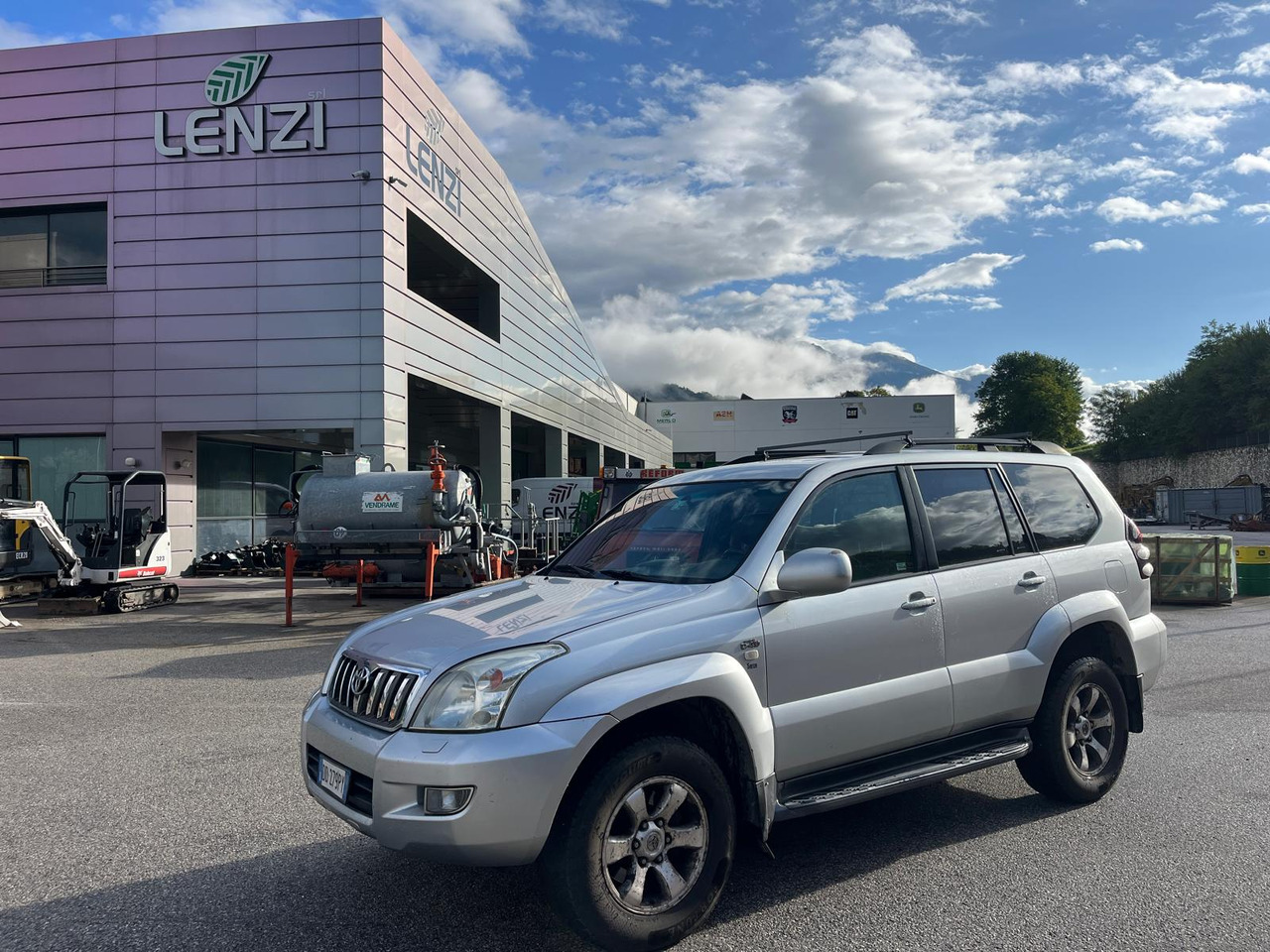 TOYOTA LAND CRUISER 4X4 3.0 D-4D - Automóvel: foto 1 TOYOTA LAND CRUISER 4X4 3.0 D-4D - Automóvel: foto 1