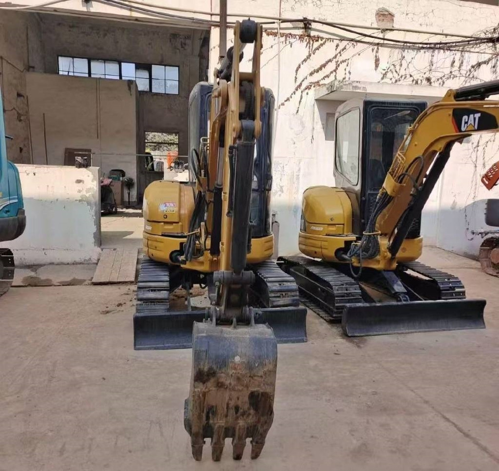 CAT 303 CR - Mini escavadeira: foto 2 CAT 303 CR - Mini escavadeira: foto 2