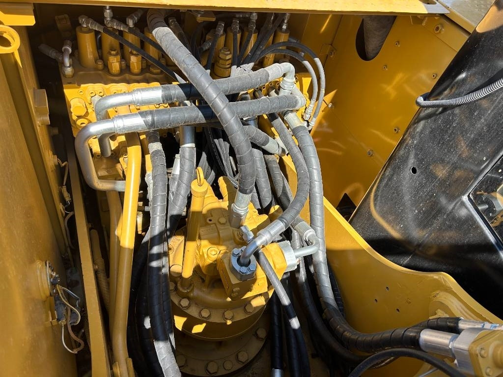 CAT 320D2L - Escavadora de rastos: foto 4 CAT 320D2L - Escavadora de rastos: foto 4