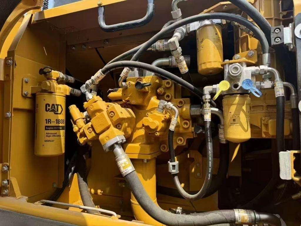 CAT 330 - Escavadora de rastos: foto 3 CAT 330 - Escavadora de rastos: foto 3