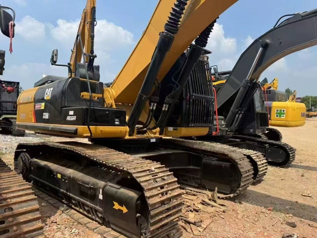 CAT 330 D L - Escavadora de rastos: foto 2 CAT 330 D L - Escavadora de rastos: foto 2
