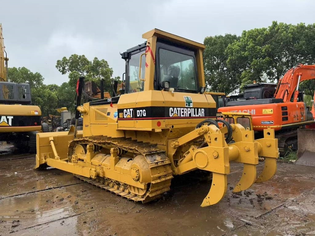 CAT D 7 G - Buldôzer: foto 1 CAT D 7 G - Buldôzer: foto 1