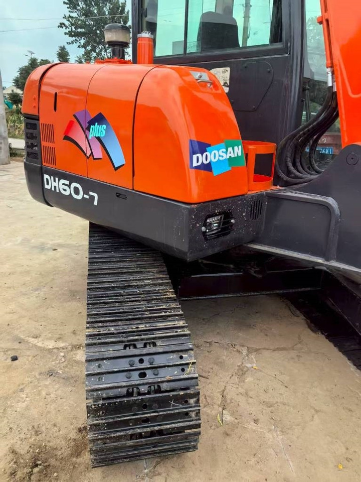 Doosan DH 60 - Mini escavadeira: foto 2 Doosan DH 60 - Mini escavadeira: foto 2