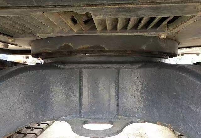 Hitachi 30 - Escavadora de rastos: foto 3 Hitachi 30 - Escavadora de rastos: foto 3