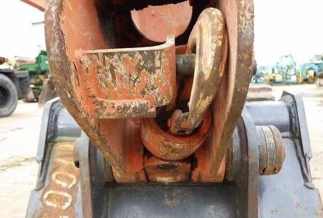 Hitachi 30 - Escavadora de rastos: foto 5 Hitachi 30 - Escavadora de rastos: foto 5