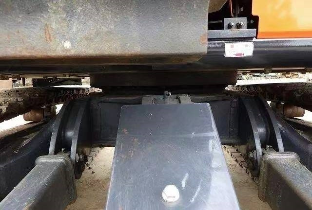 Hitachi 30 - Escavadora de rastos: foto 4 Hitachi 30 - Escavadora de rastos: foto 4