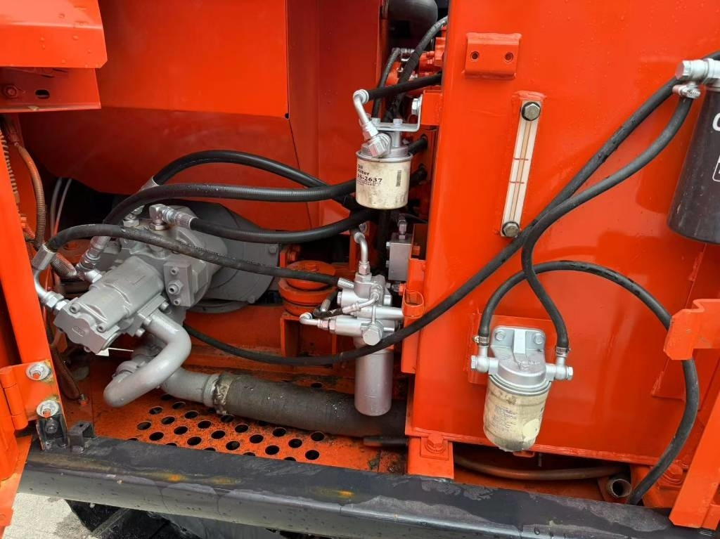 Hitachi ZX 60 - Mini escavadeira: foto 3 Hitachi ZX 60 - Mini escavadeira: foto 3