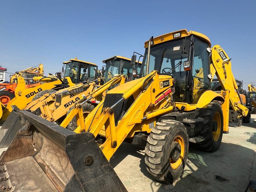 JCB 3 CX - Retroescavadeira: foto 2 JCB 3 CX - Retroescavadeira: foto 2