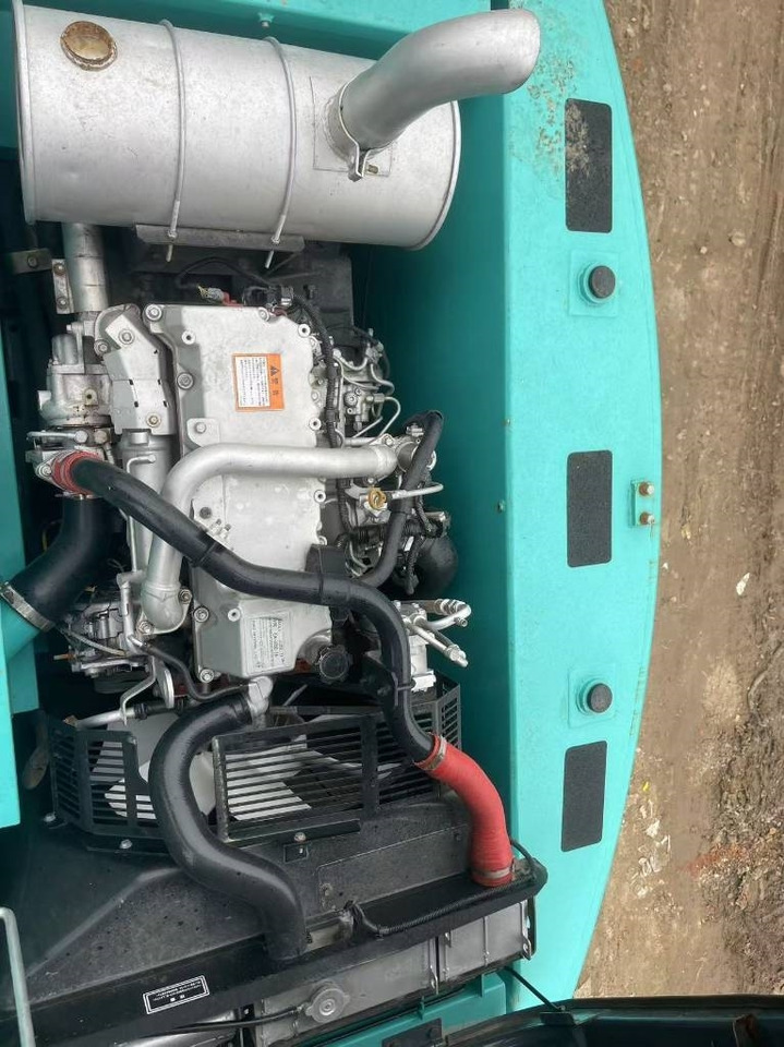 Kobelco 200 - Escavadora de rastos: foto 2 Kobelco 200 - Escavadora de rastos: foto 2