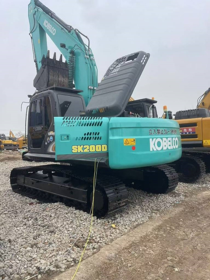 Kobelco 200 - Escavadora de rastos: foto 5 Kobelco 200 - Escavadora de rastos: foto 5