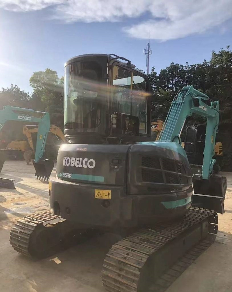Locação financeira de Kobelco SK 55  Kobelco SK 55: foto 7