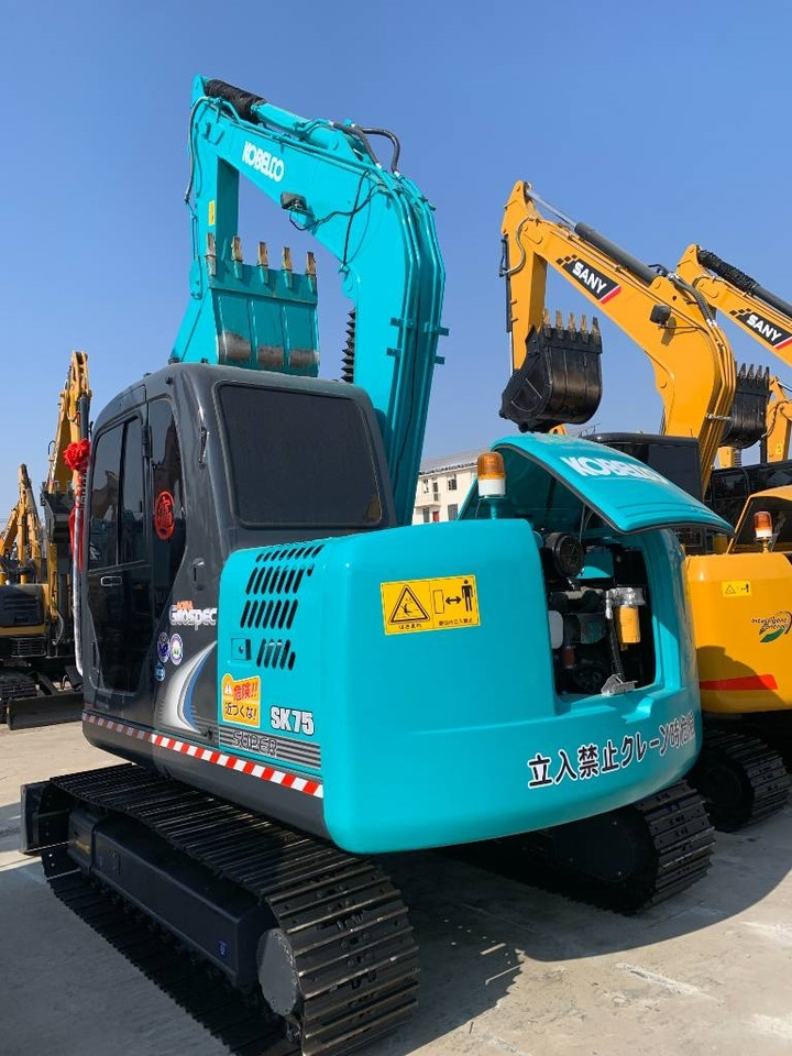 Kobelco SK 75 - Escavadora de rastos: foto 1 Kobelco SK 75 - Escavadora de rastos: foto 1