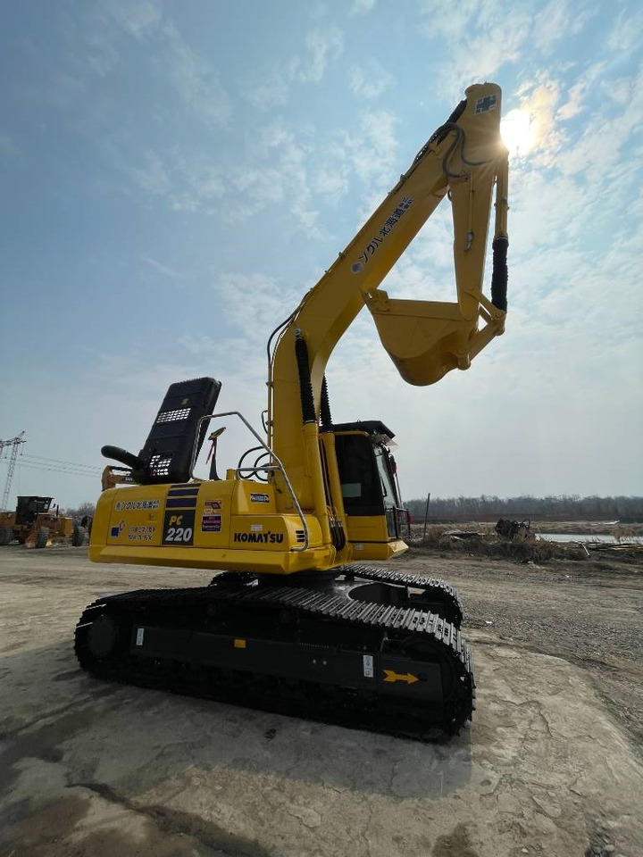 Komatsu PC 220-7 - Escavadora de rastos: foto 1 Komatsu PC 220-7 - Escavadora de rastos: foto 1