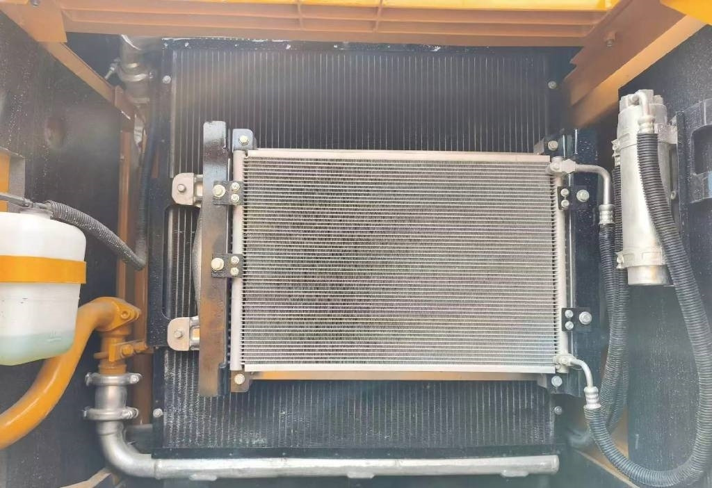 Sany SY 215 - Escavadora de rastos: foto 5 Sany SY 215 - Escavadora de rastos: foto 5