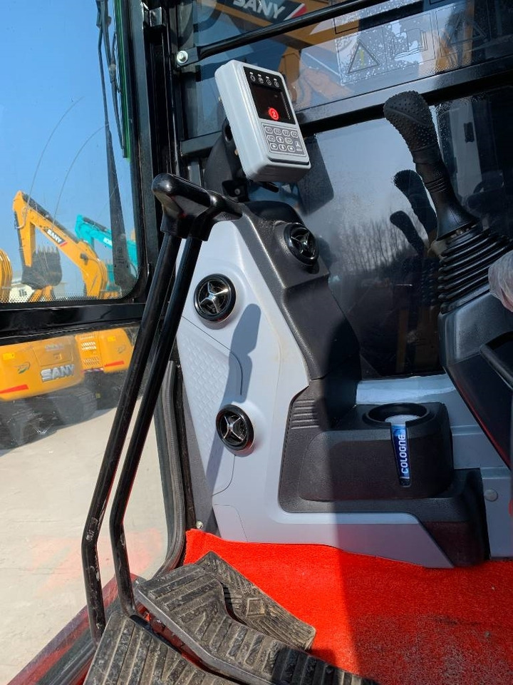 Sany SY 95 C - Escavadora de rastos: foto 3 Sany SY 95 C - Escavadora de rastos: foto 3