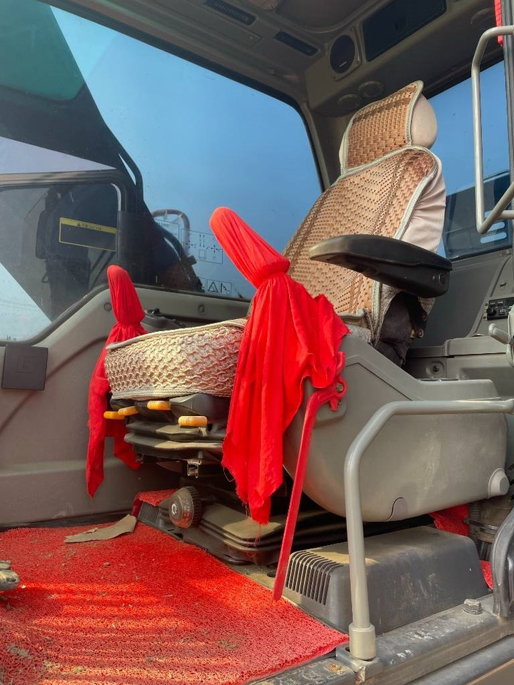 Volvo EC 210 - Escavadora de rastos: foto 2 Volvo EC 210 - Escavadora de rastos: foto 2