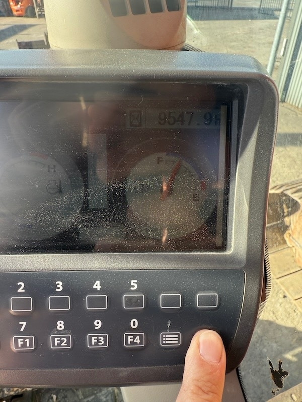Locação financeira de Hitachi ZX 470 LC H-3  Hitachi ZX 470 LC H-3: foto 13