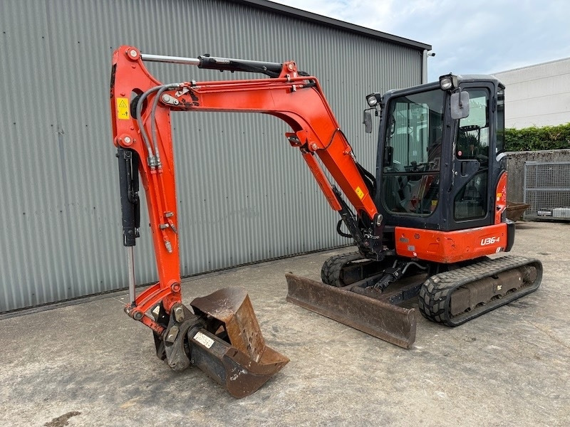 Kubota U 36-4 - Mini escavadeira: foto 4 Kubota U 36-4 - Mini escavadeira: foto 4