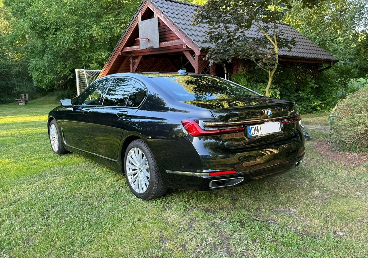 BMW SERIA 7 II (G11/G12) BMW SERIA 7 740d Xdrive 340KM Luxury+Exclusive Masaże Adaptiv Oś Lasery 2022 FV2 - Sedan: foto 5 BMW SERIA 7 II (G11/G12) BMW SERIA 7 740d Xdrive 340KM Luxury+Exclusive Masaże Adaptiv Oś Lasery 2022 FV2 - Sedan: foto 5