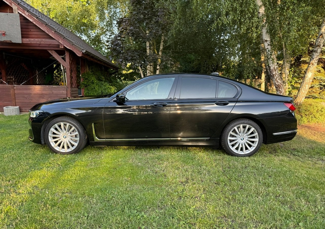 BMW SERIA 7 II (G11/G12) BMW SERIA 7 740d Xdrive 340KM Luxury+Exclusive Masaże Adaptiv Oś Lasery 2022 FV2 - Sedan: foto 4 BMW SERIA 7 II (G11/G12) BMW SERIA 7 740d Xdrive 340KM Luxury+Exclusive Masaże Adaptiv Oś Lasery 2022 FV2 - Sedan: foto 4