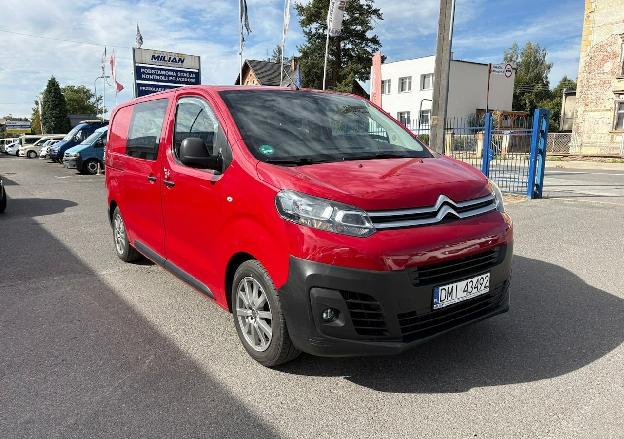 Citroen Jumpy II Jumpy 1.6HDI 115KM Klima A La Kamper 3 osobowy 2016 - Automóvel: foto 1 Citroen Jumpy II Jumpy 1.6HDI 115KM Klima A La Kamper 3 osobowy 2016 - Automóvel: foto 1