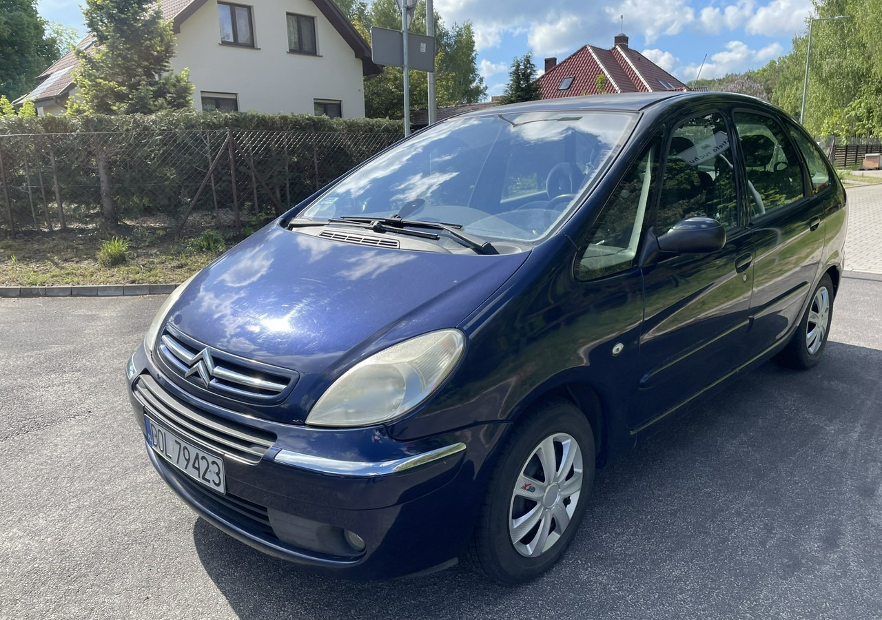 Citroen Xsara Picasso Citroen Xsara Picasso 1.6HDI-110KM Klima tempomat 2006 - Automóvel: foto 2 Citroen Xsara Picasso Citroen Xsara Picasso 1.6HDI-110KM Klima tempomat 2006 - Automóvel: foto 2