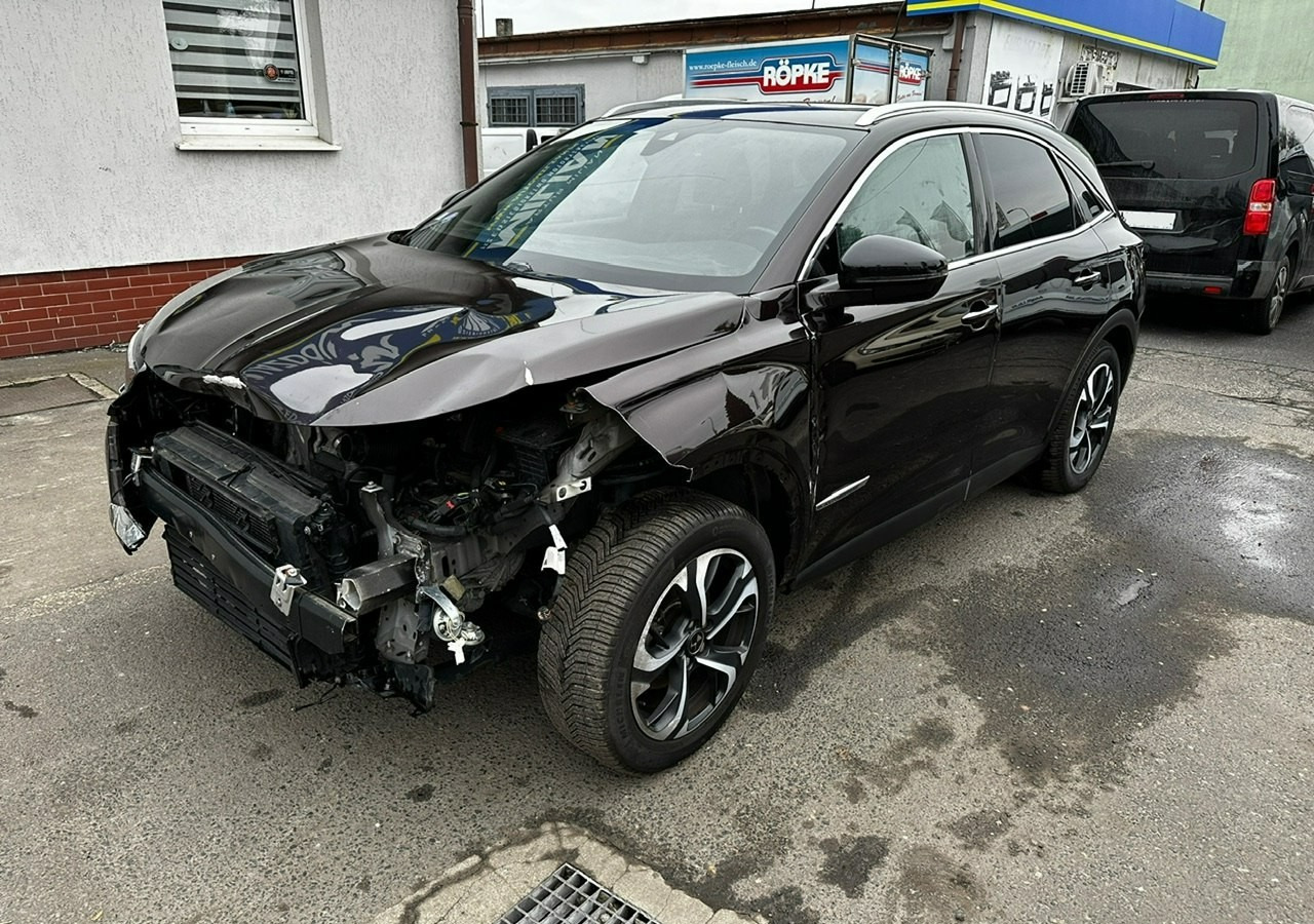 DS DS 7 DS 7 Crossback 1.6THP Automat 180KM Bogate wyposażenie 2019 - SUV: foto 2 DS DS 7 DS 7 Crossback 1.6THP Automat 180KM Bogate wyposażenie 2019 - SUV: foto 2