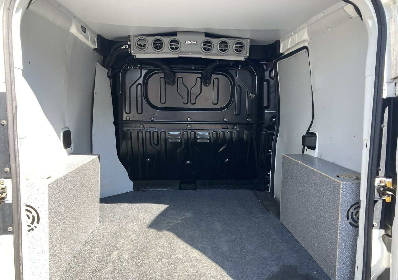 Fiat Doblo Fiat Doblo 1,3 jtd ECO Flex chłodnia do leków 2013 - Furgão: foto 2 Fiat Doblo Fiat Doblo 1,3 jtd ECO Flex chłodnia do leków 2013 - Furgão: foto 2