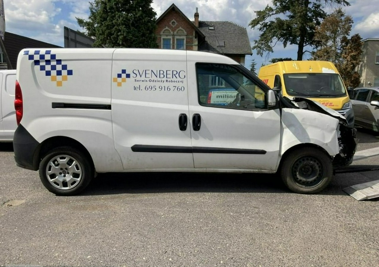 Fiat Doblo Fiat Doblo MAXI 1,6 jtd ECO Flex 105KM Klima 2021 Salon PL - Furgão: foto 3 Fiat Doblo Fiat Doblo MAXI 1,6 jtd ECO Flex 105KM Klima 2021 Salon PL - Furgão: foto 3