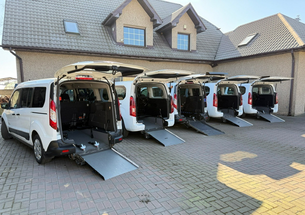Fiat Doblo II Doblo 1.6-120KM dla Niepełnosprawnych RAMPA Inwalida Model 2020 - Automóvel: foto 4 Fiat Doblo II Doblo 1.6-120KM dla Niepełnosprawnych RAMPA Inwalida Model 2020 - Automóvel: foto 4