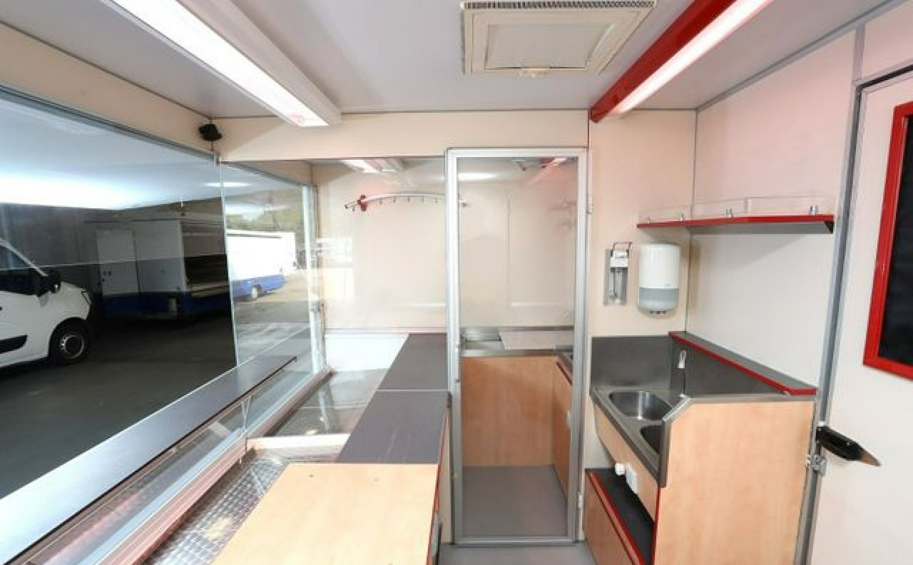 Fiat Ducato Autosklep Gastronomiczny Food Truck Foodtruck Sklep bar 3500 Borco20 - Food truck: foto 3 Fiat Ducato Autosklep Gastronomiczny Food Truck Foodtruck Sklep bar 3500 Borco20 - Food truck: foto 3