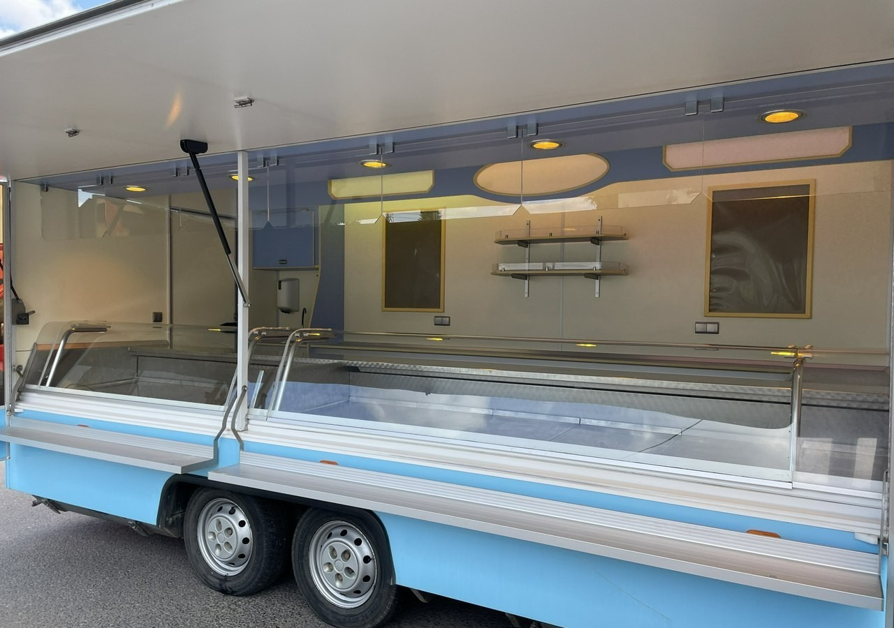 Fiat Ducato Autosklep Wędlin Gastronomiczny Food Truck Foodtruck Sklep bar 2006 - Food truck: foto 5 Fiat Ducato Autosklep Wędlin Gastronomiczny Food Truck Foodtruck Sklep bar 2006 - Food truck: foto 5