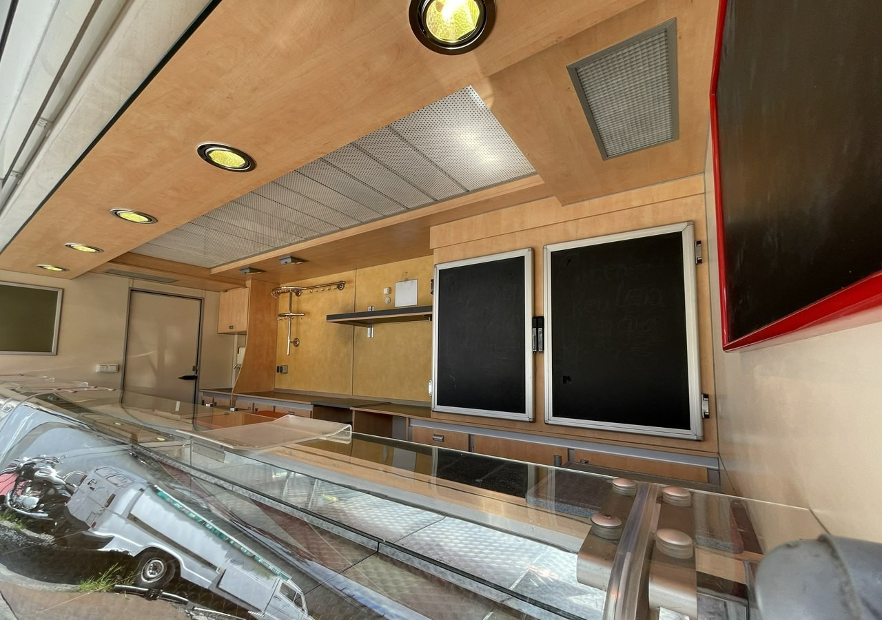 Fiat Ducato Autosklep wędlin Gastronomiczny Food Truck Foodtruck Sklep Borco - Food truck: foto 4 Fiat Ducato Autosklep wędlin Gastronomiczny Food Truck Foodtruck Sklep Borco - Food truck: foto 4