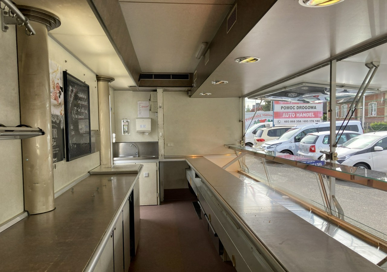 Fiat Ducato Autosklep wędlin Gastronomiczny Food Truck Foodtruck Sklep bar Borco - Food truck: foto 4 Fiat Ducato Autosklep wędlin Gastronomiczny Food Truck Foodtruck Sklep bar Borco - Food truck: foto 4