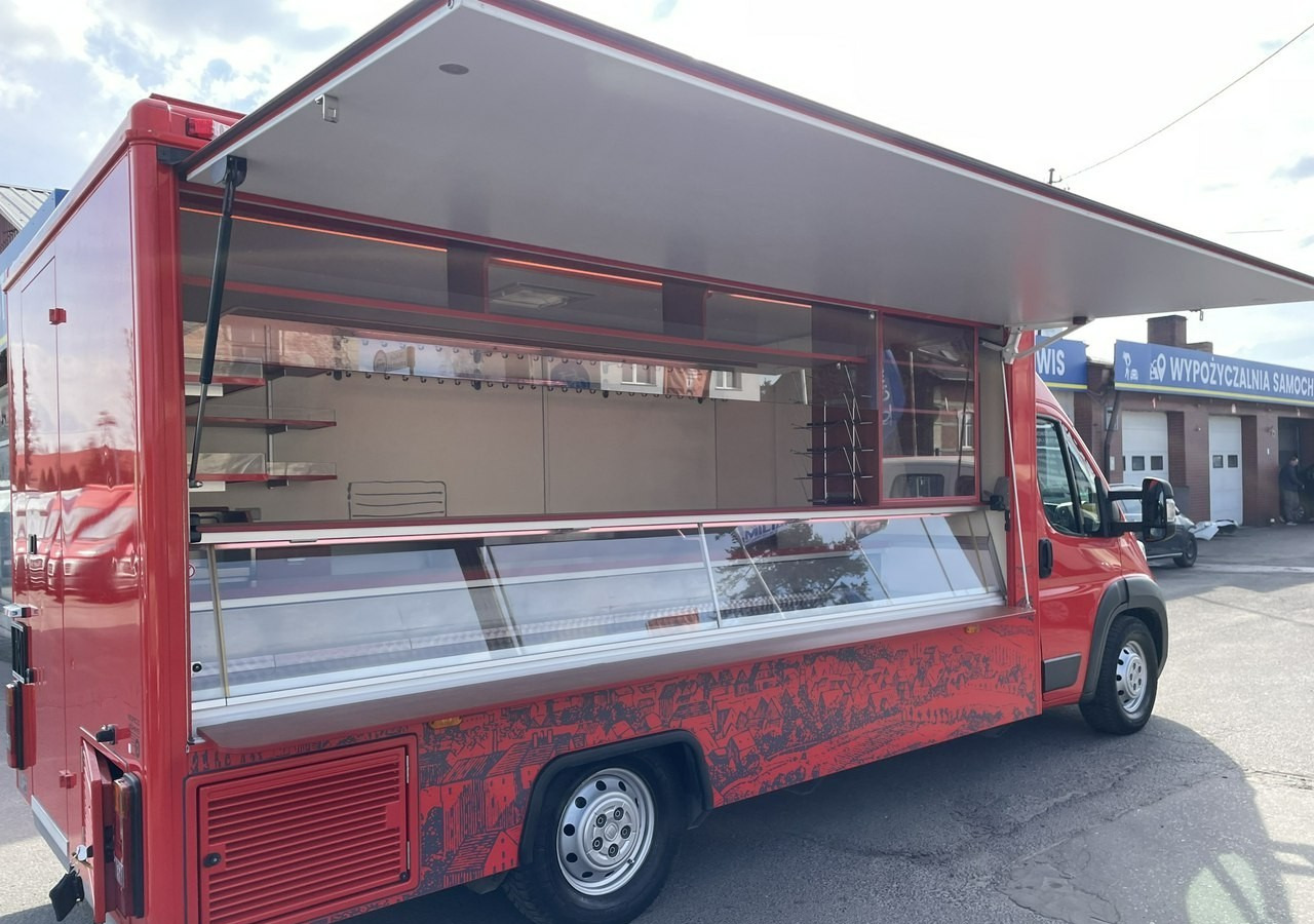 Fiat Ducato Autosklep wędliny Gastronomiczny Food Truck Foodtruck sklep Borco 20 - Food truck: foto 3 Fiat Ducato Autosklep wędliny Gastronomiczny Food Truck Foodtruck sklep Borco 20 - Food truck: foto 3