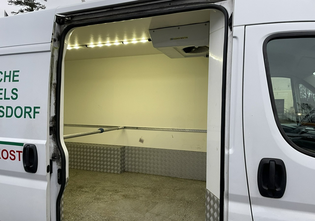 Carrinha frigorífica Fiat Ducato Ducato 3.0-180KM Chłodnia Konvekta Model 2015: foto 8 Carrinha frigorífica Fiat Ducato Ducato 3.0-180KM Chłodnia Konvekta Model 2015: foto 8