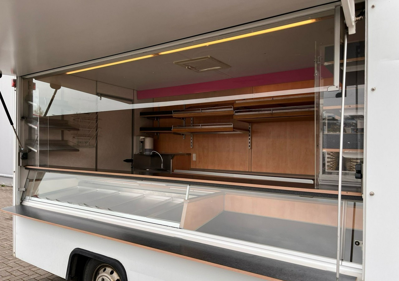 Fiat Ducato Ducato Autosklep Gastronomiczny Food Truck Foodtruck sklep Borco 200 - Food truck: foto 2 Fiat Ducato Ducato Autosklep Gastronomiczny Food Truck Foodtruck sklep Borco 200 - Food truck: foto 2