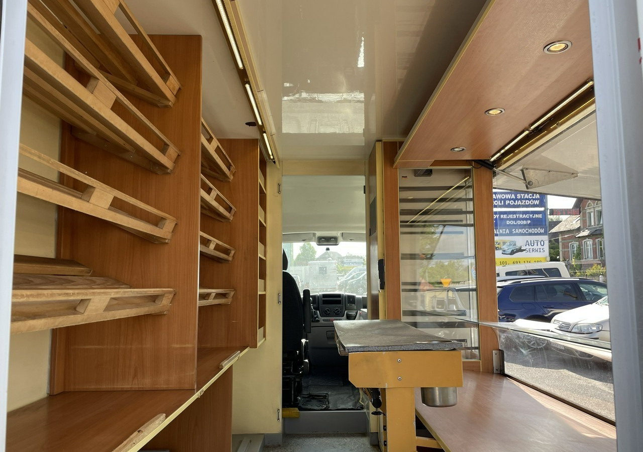 Fiat Ducato Ducato Autosklep pieczy Gastronomiczny Food Truck Foodtruck sklep 20 - Food truck: foto 2 Fiat Ducato Ducato Autosklep pieczy Gastronomiczny Food Truck Foodtruck sklep 20 - Food truck: foto 2