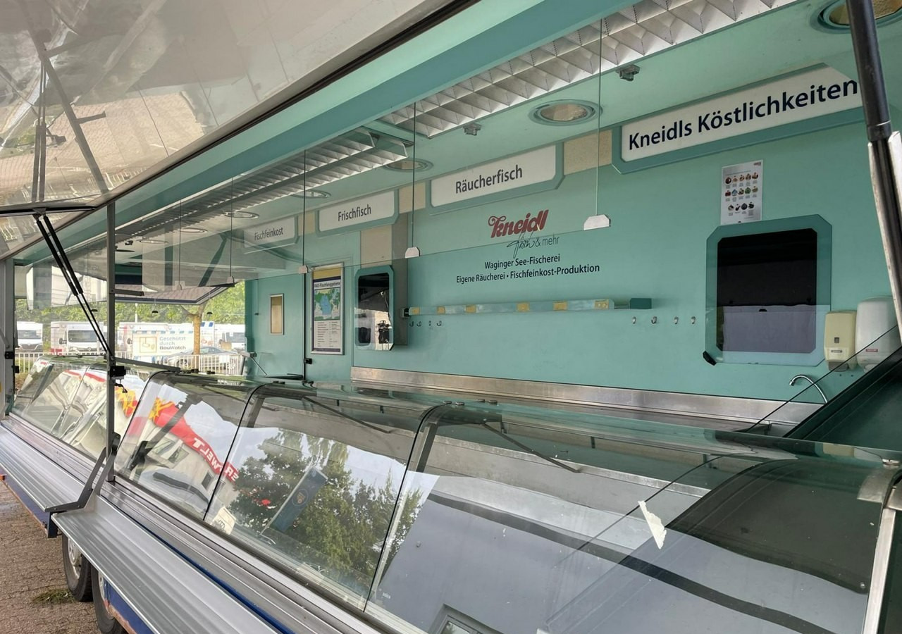 Fiat Ducato Ducato Autosklep wędlin Gastronomiczny Food Truck Foodtruck sklep ba - Food truck: foto 2 Fiat Ducato Ducato Autosklep wędlin Gastronomiczny Food Truck Foodtruck sklep ba - Food truck: foto 2