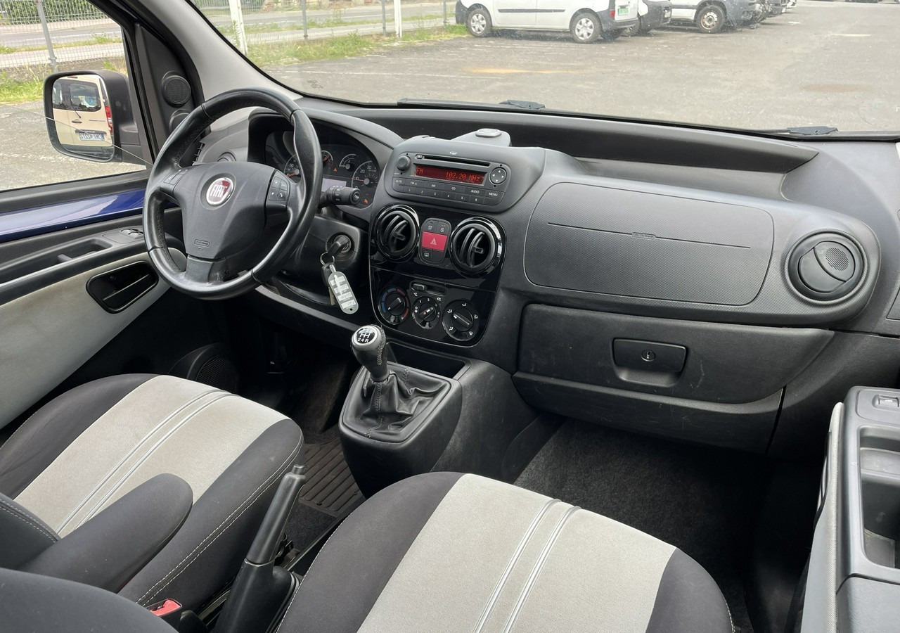Fiat Qubo Fiat Qubo 1.3-95KM Klima 2013 - Automóvel: foto 4 Fiat Qubo Fiat Qubo 1.3-95KM Klima 2013 - Automóvel: foto 4