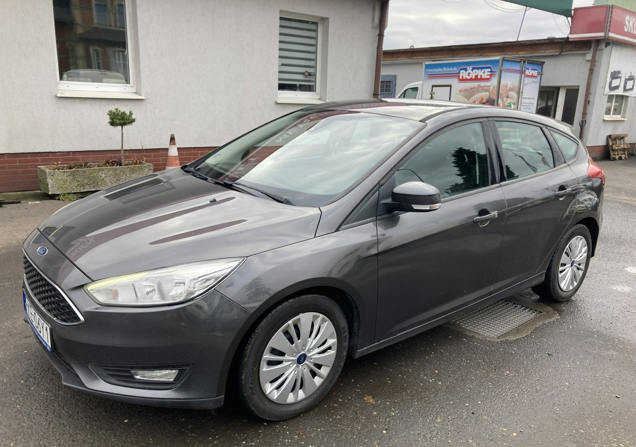 Ford Focus III Focus 1.0 EcoBoost Klima Salon PL 2015 - Automóvel: foto 2 Ford Focus III Focus 1.0 EcoBoost Klima Salon PL 2015 - Automóvel: foto 2
