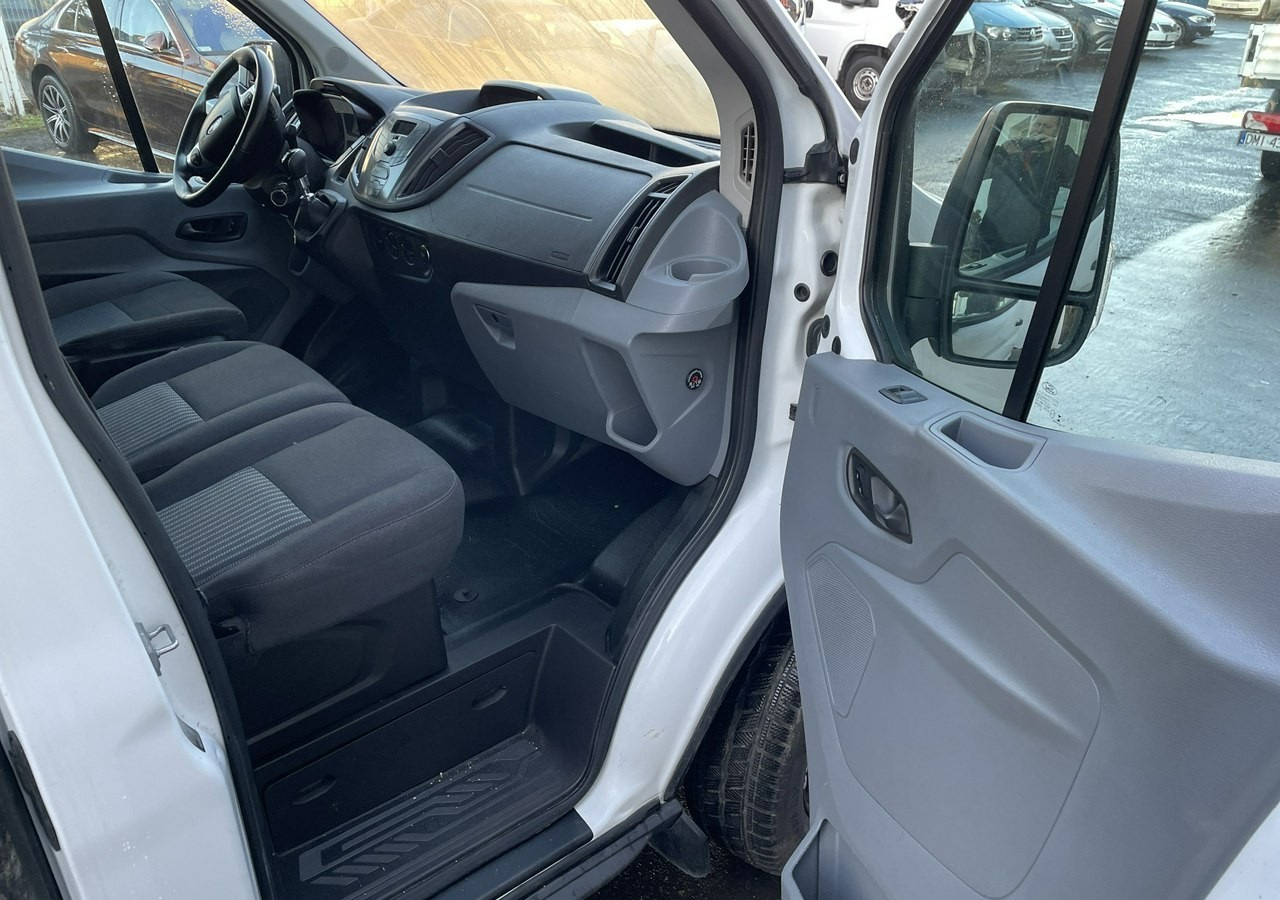 Ford Transit Ford Transit 2,2 DCI-155KM Klima 4X4 Kamera 129tkm Model 2017 - Furgão: foto 5 Ford Transit Ford Transit 2,2 DCI-155KM Klima 4X4 Kamera 129tkm Model 2017 - Furgão: foto 5