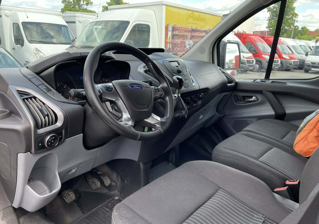 Ford Transit Transit Custom Transit Custom 2.0 Klima 153tkm Model 2018 - Furgão: foto 2 Ford Transit Transit Custom Transit Custom 2.0 Klima 153tkm Model 2018 - Furgão: foto 2