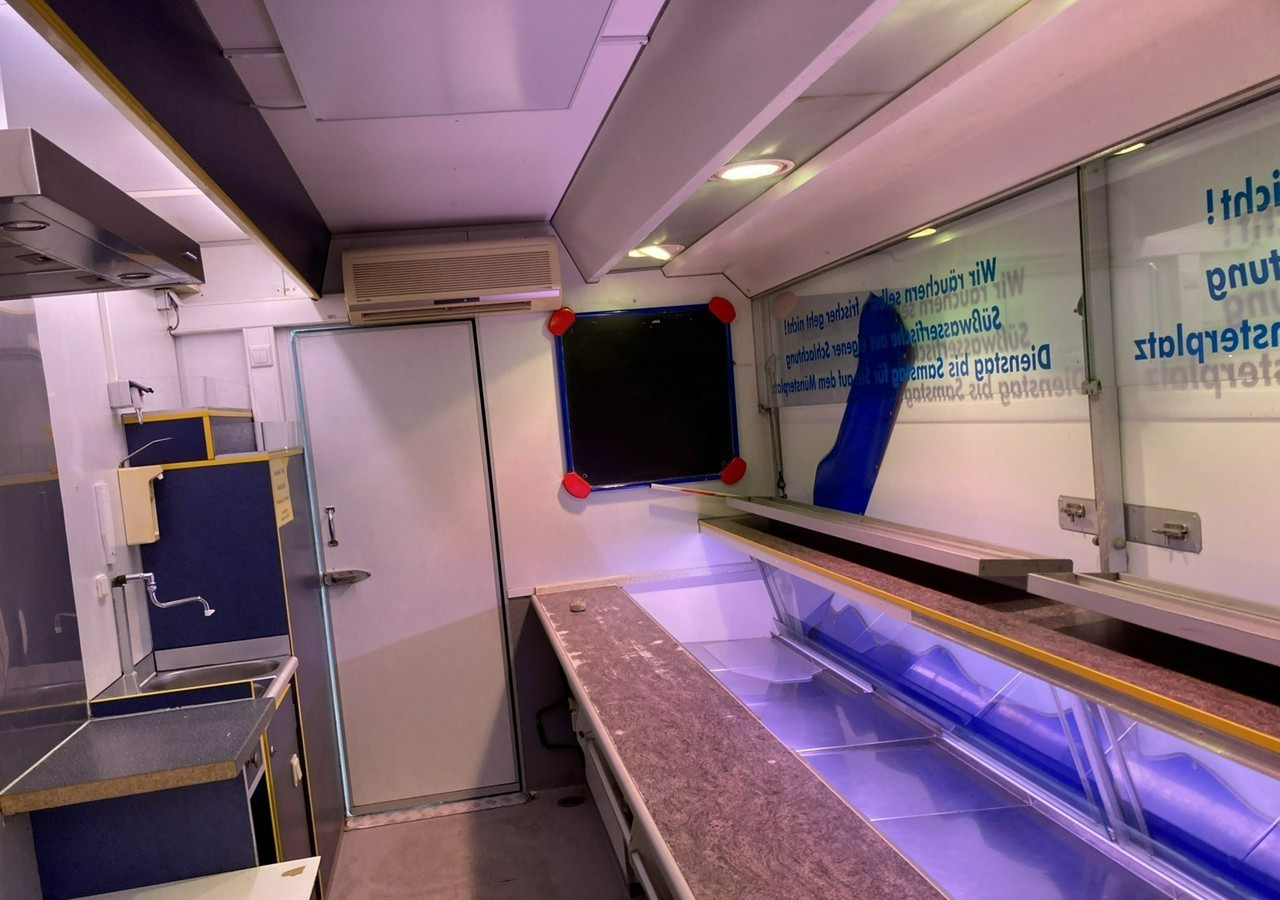 Inna Inny Autosklep wędlin Gastronomiczna food truck foodtruck sklep Klima199 - Roulote bar: foto 4 Inna Inny Autosklep wędlin Gastronomiczna food truck foodtruck sklep Klima199 - Roulote bar: foto 4
