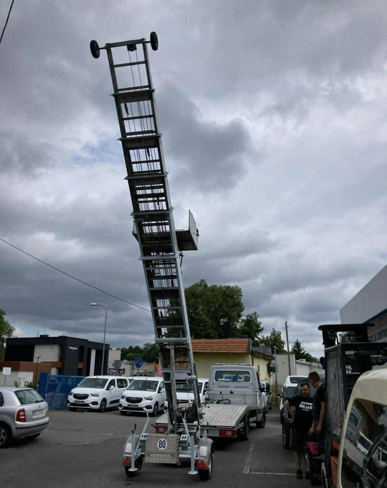 Inna Inny Drabina dekarska winda budowlana zwyżka podnośnik koszowy HD20 Boeck - Plataforma aérea: foto 4 Inna Inny Drabina dekarska winda budowlana zwyżka podnośnik koszowy HD20 Boeck - Plataforma aérea: foto 4