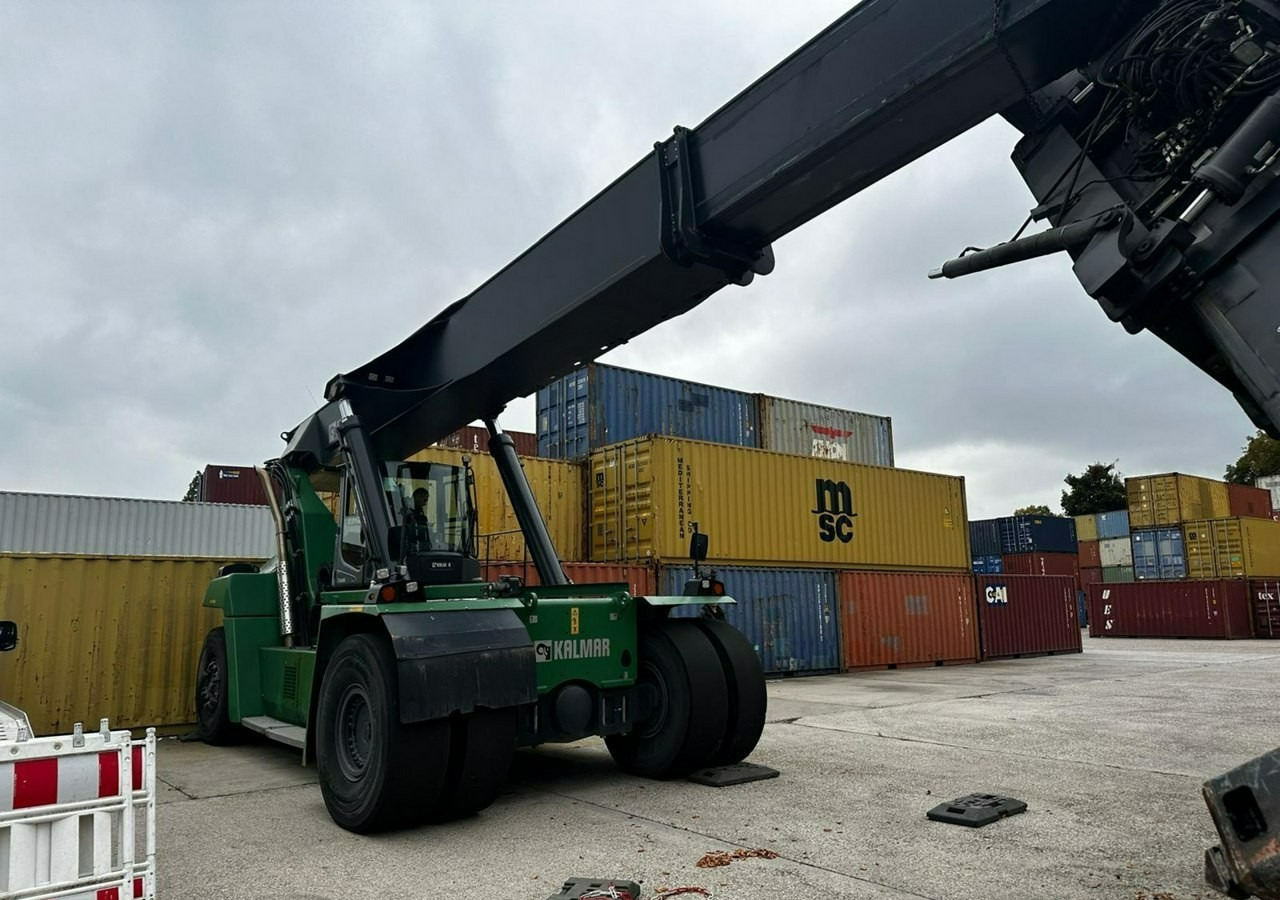 Inna Inny KALMAR DRG450 - 60S5 M REACHSTACKER Wózek do kontenerów 6284h 2018 - Manipulador de contentor: foto 2 Inna Inny KALMAR DRG450 - 60S5 M REACHSTACKER Wózek do kontenerów 6284h 2018 - Manipulador de contentor: foto 2