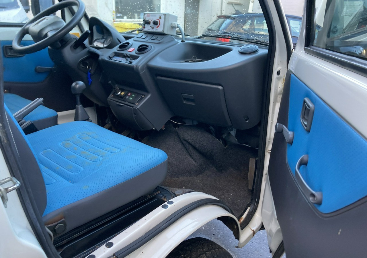 Carrinha de caixa aberta Inna Inny PFAU Piaggio Porter 4X4 Skrzynia odśnieżarka Pług 5655km 2012: foto 10