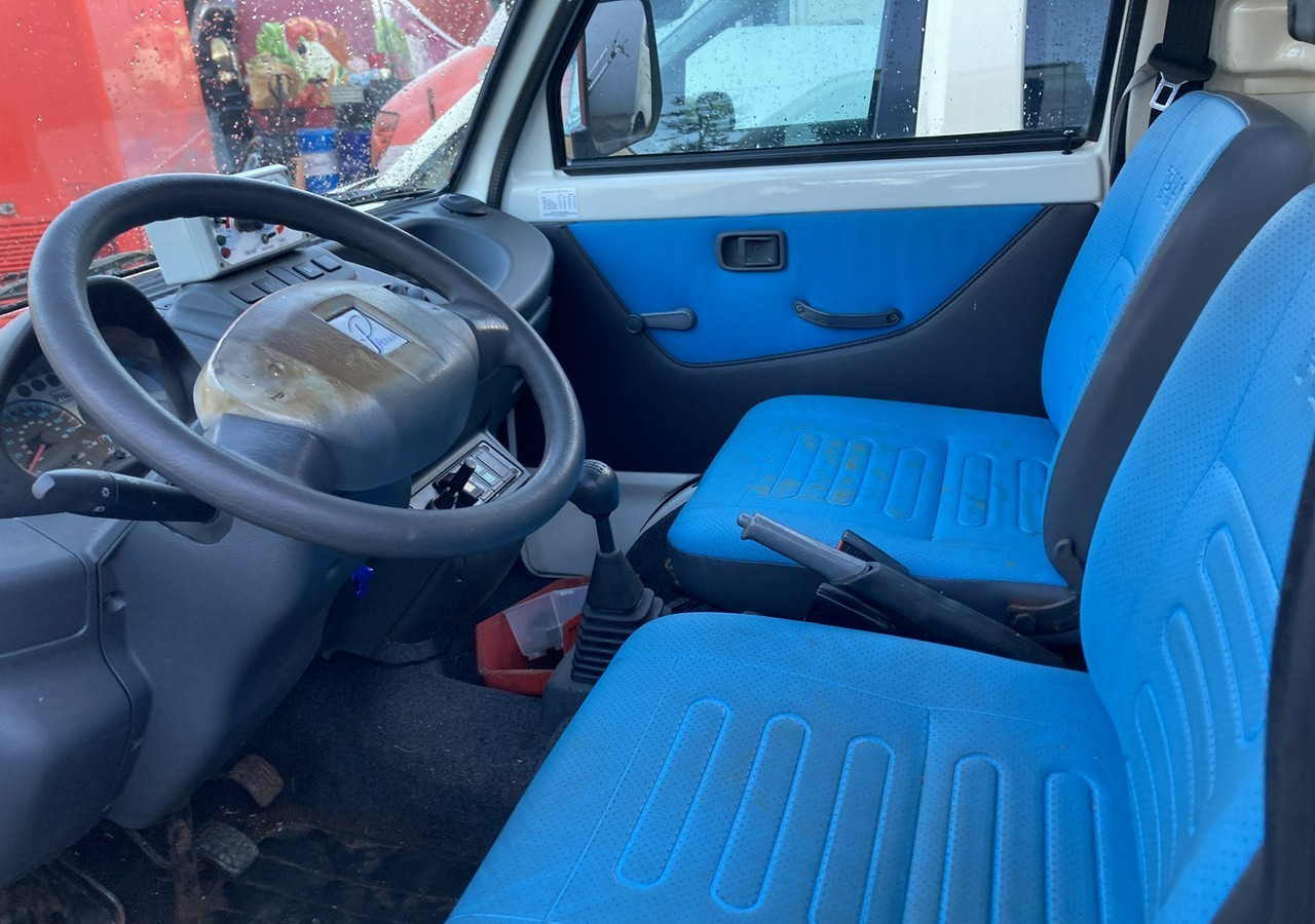 Carrinha de caixa aberta Inna Inny PFAU Piaggio Porter 4X4 Skrzynia odśnieżarka Pług 5655km 2012: foto 14