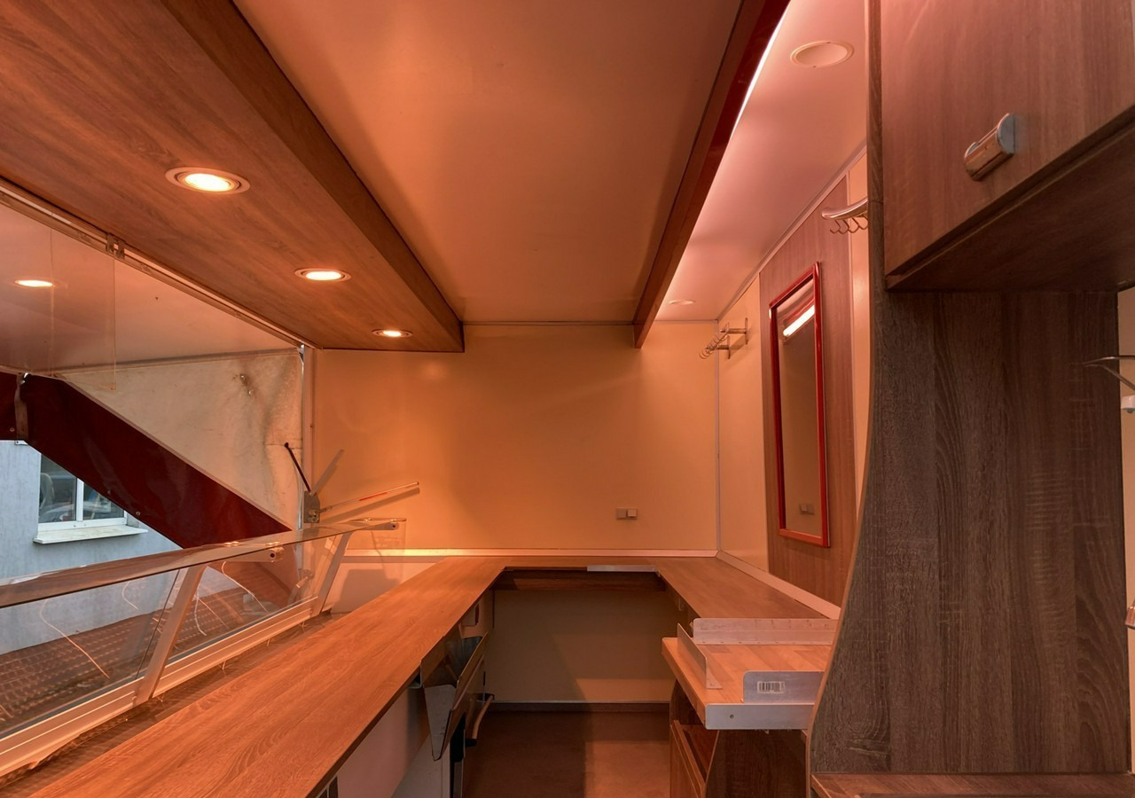 Inna Inny Przycze Autosklep wędli Gastronomiczna food truck foodtruck sklep 20 - Roulote bar: foto 3 Inna Inny Przycze Autosklep wędli Gastronomiczna food truck foodtruck sklep 20 - Roulote bar: foto 3