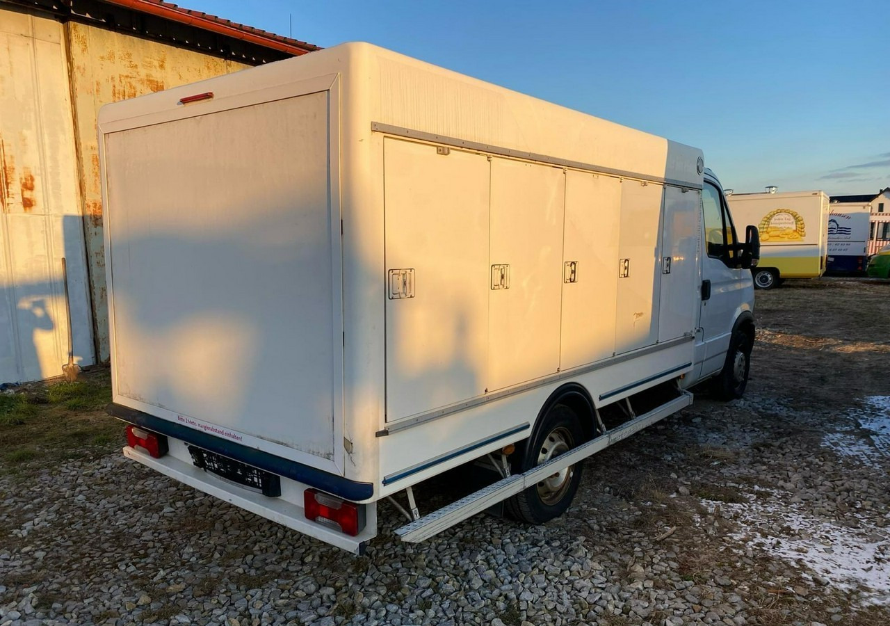 Iveco Inny Iveco Iveco Daily 35-13 chłodnia 10 komorowa Mrożnia do -40C Model 2014 - Carrinha frigorífica: foto 4 Iveco Inny Iveco Iveco Daily 35-13 chłodnia 10 komorowa Mrożnia do -40C Model 2014 - Carrinha frigorífica: foto 4